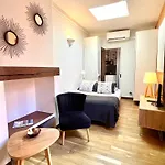La Tour Croix Baragnon Lejlighedshotel 3*